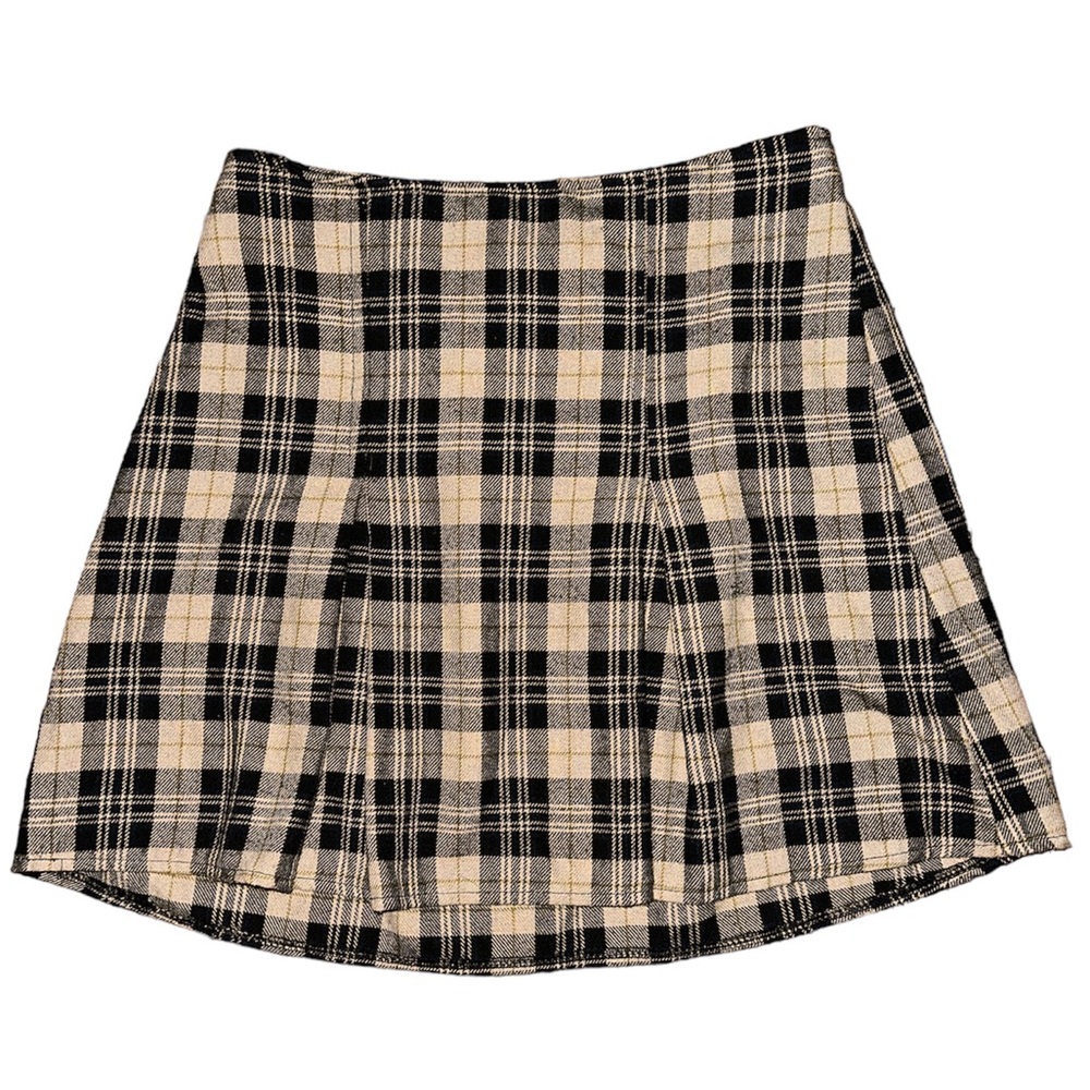 pleated plaid skirt